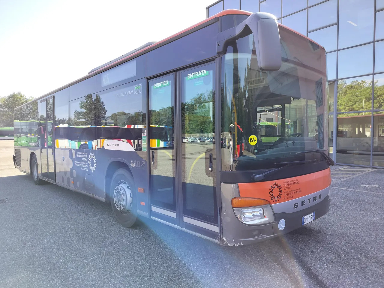 Setra S415 - Prigradski autobus: slika 1 Setra S415 - Prigradski autobus: slika 1