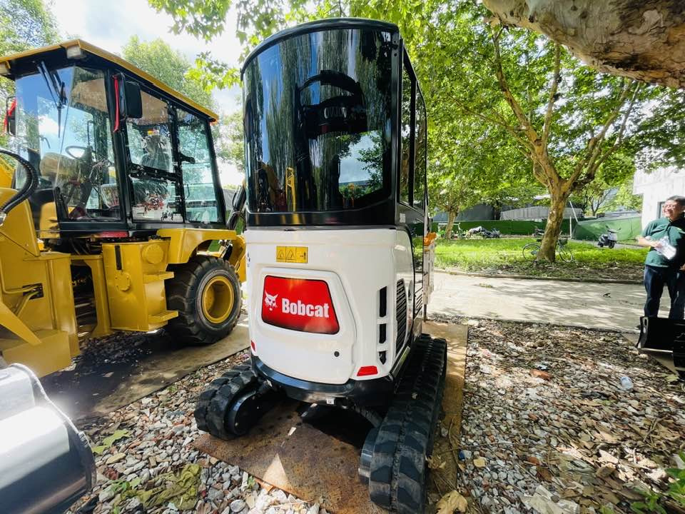 Bobcat 320 - Mini bager: slika 3 Bobcat 320 - Mini bager: slika 3
