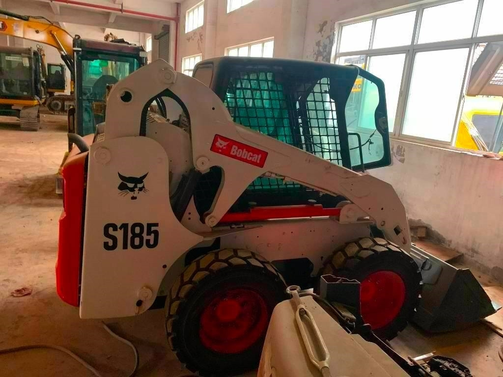 Bobcat S 185  - Mini utovarivač: slika 4 Bobcat S 185  - Mini utovarivač: slika 4
