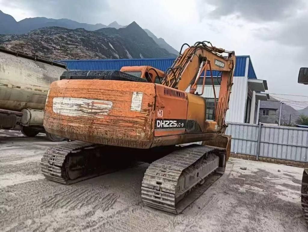 Doosan DH225LC-9 - Bager guseničar: slika 4 Doosan DH225LC-9 - Bager guseničar: slika 4