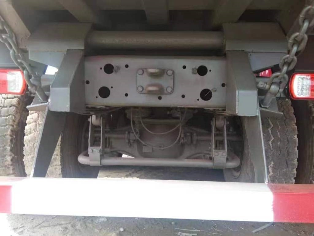 Howo 6X4 - Istovarivač: slika 3 Howo 6X4 - Istovarivač: slika 3