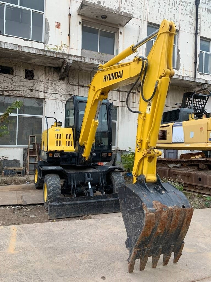 Hyundai Robex 60 W-7 - Bager točkaš: slika 2 Hyundai Robex 60 W-7 - Bager točkaš: slika 2