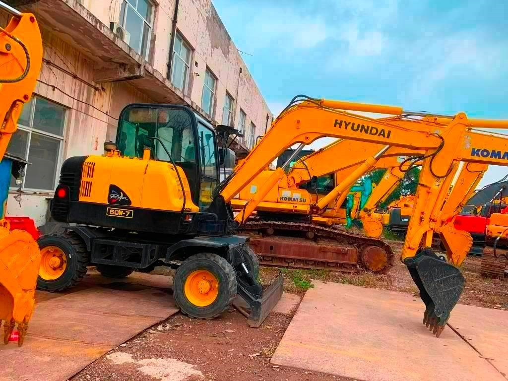 Hyundai Robex 60 W-7 - Bager točkaš: slika 1 Hyundai Robex 60 W-7 - Bager točkaš: slika 1