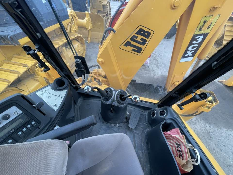 JCB 3Cx - Bager utovarivač: slika 3 JCB 3Cx - Bager utovarivač: slika 3