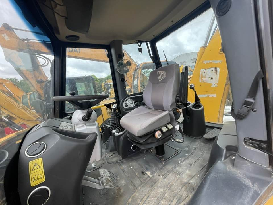 Bager utovarivač JCB 4CX: slika 6