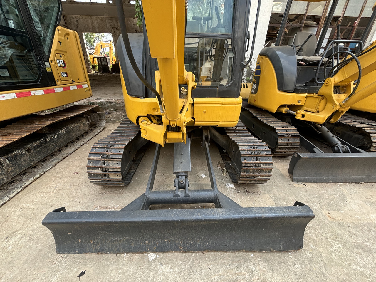 KOMATSU PC35MR - Mini bager: slika 5 KOMATSU PC35MR - Mini bager: slika 5