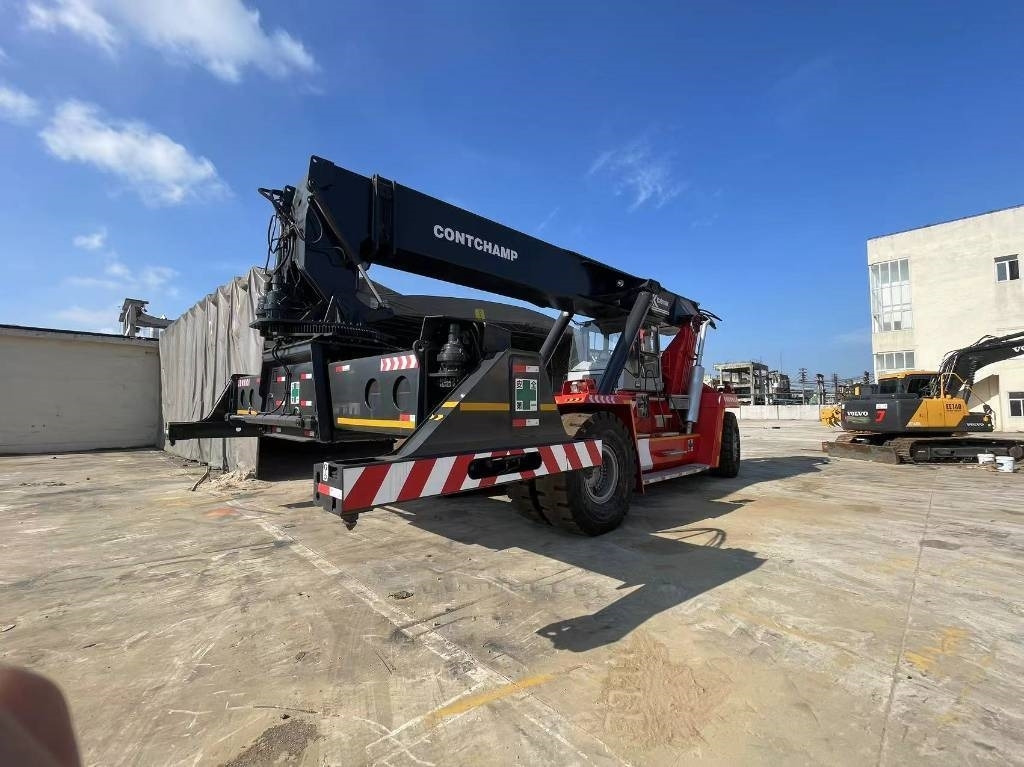 Kalmar DRF 450-650S5 - Autokran za sve terene: slika 2 Kalmar DRF 450-650S5 - Autokran za sve terene: slika 2