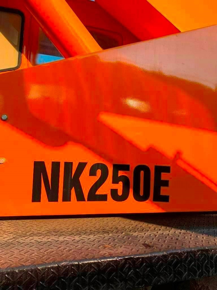 Autokran za sve terene Kato NK 250 E: slika 9