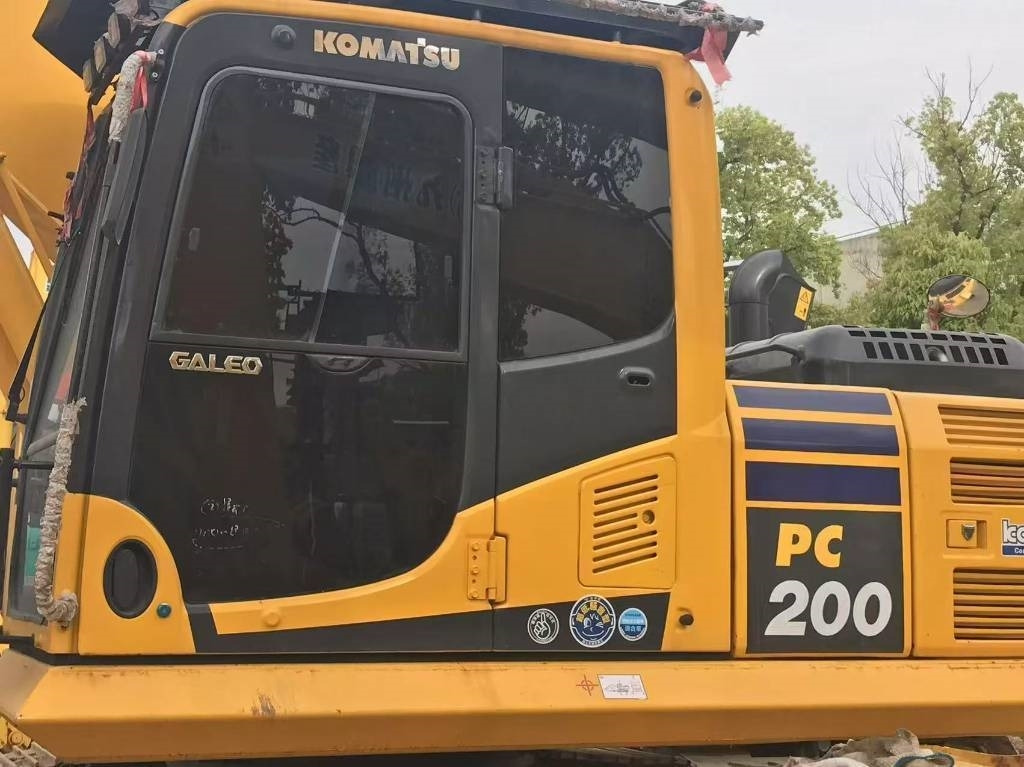 Komatsu PC 200-8 - Bager guseničar: slika 3 Komatsu PC 200-8 - Bager guseničar: slika 3