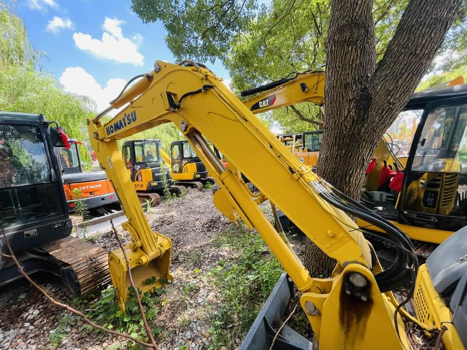 Komatsu PC55MR - Bager: slika 2 Komatsu PC55MR - Bager: slika 2