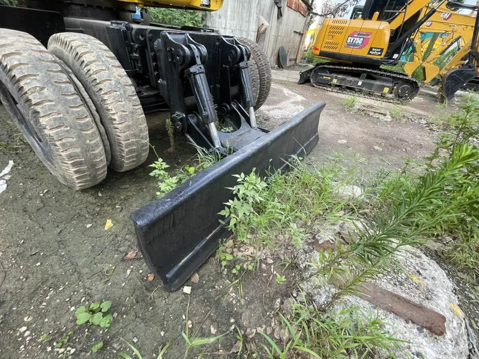 Komatsu PW160-11 - Bager točkaš: slika 3 Komatsu PW160-11 - Bager točkaš: slika 3