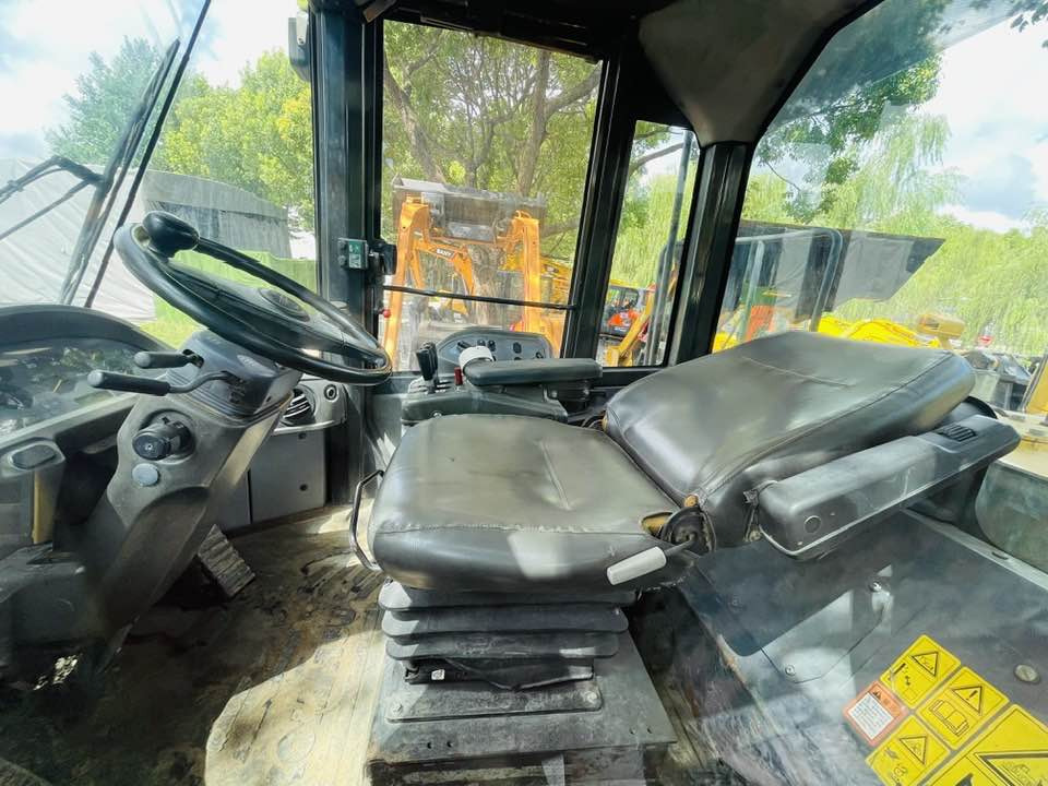 Komatsu WA380-8 - Utovarivač točkaš: slika 1 Komatsu WA380-8 - Utovarivač točkaš: slika 1