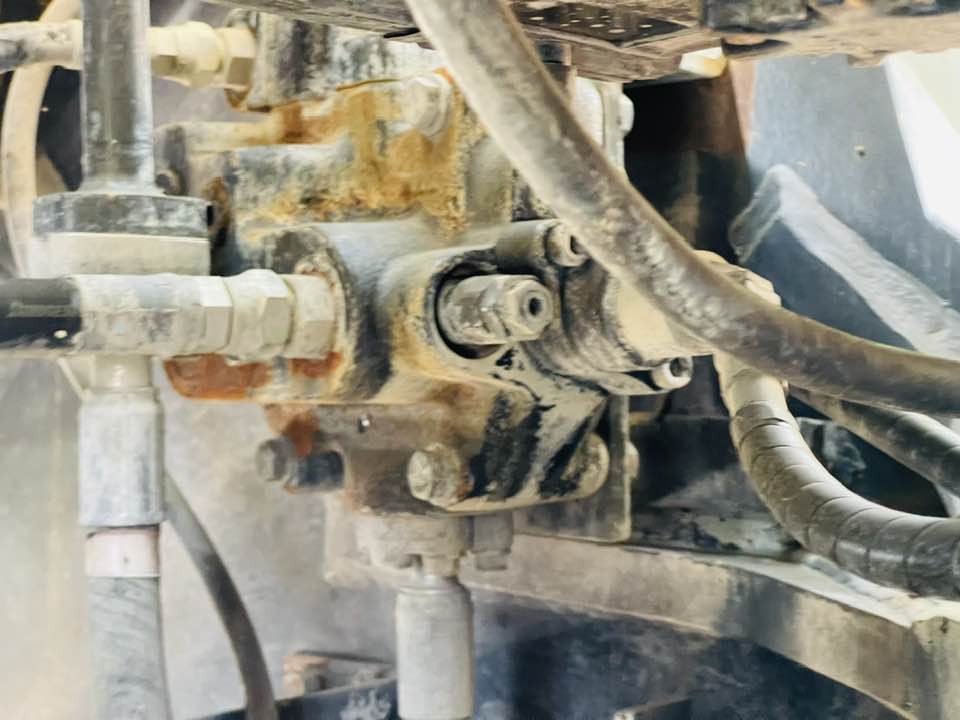 Komatsu WA380-8 - Utovarivač točkaš: slika 2 Komatsu WA380-8 - Utovarivač točkaš: slika 2