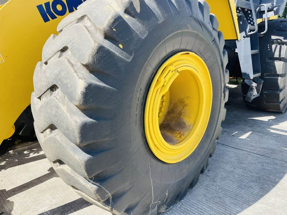 Komatsu WA470 - Utovarivač točkaš: slika 4 Komatsu WA470 - Utovarivač točkaš: slika 4