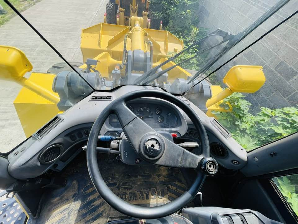 Komatsu WA470 - Utovarivač točkaš: slika 5 Komatsu WA470 - Utovarivač točkaš: slika 5
