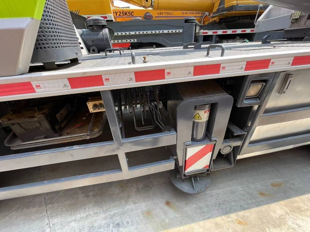 Autokran za sve terene Zoomlion ZCT251V: slika 9