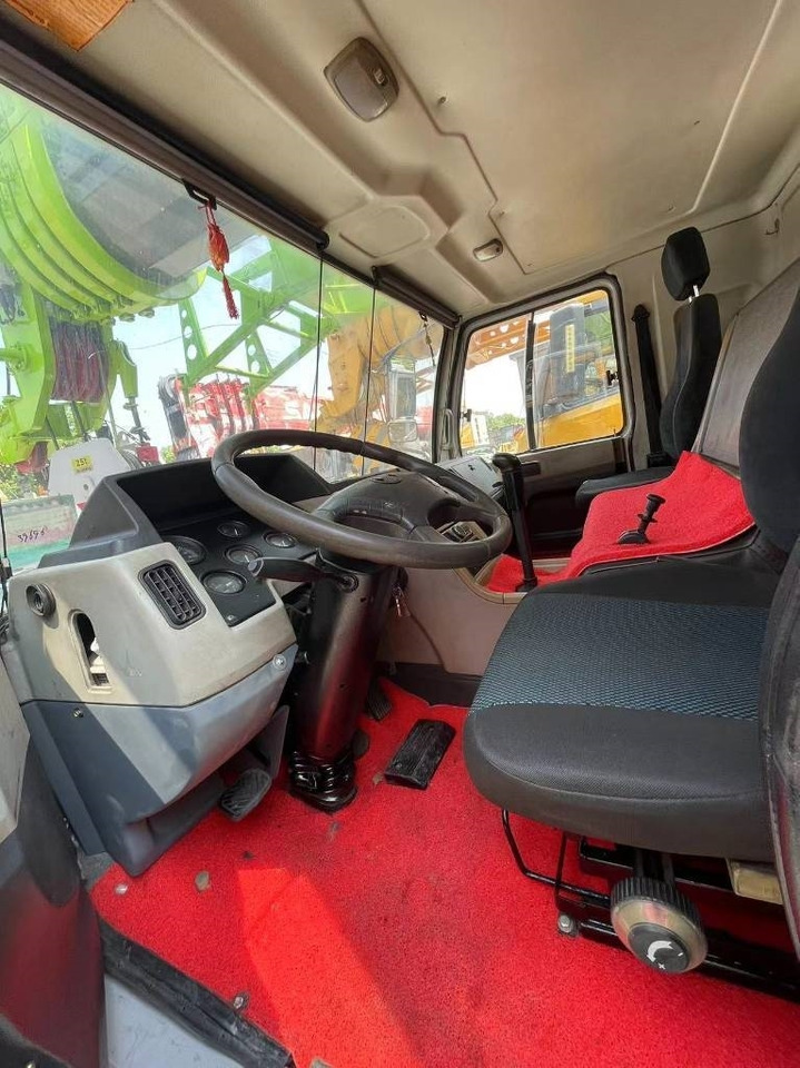 Zoomlion ZTC251V - Autodizalica: slika 4 Zoomlion ZTC251V - Autodizalica: slika 4