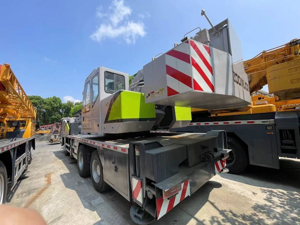 Zoomlion ZTC251V - Autodizalica: slika 3 Zoomlion ZTC251V - Autodizalica: slika 3