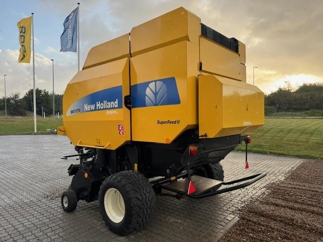 New Holland BR7070 - Balirka za okrugle bale: slika 5 New Holland BR7070 - Balirka za okrugle bale: slika 5