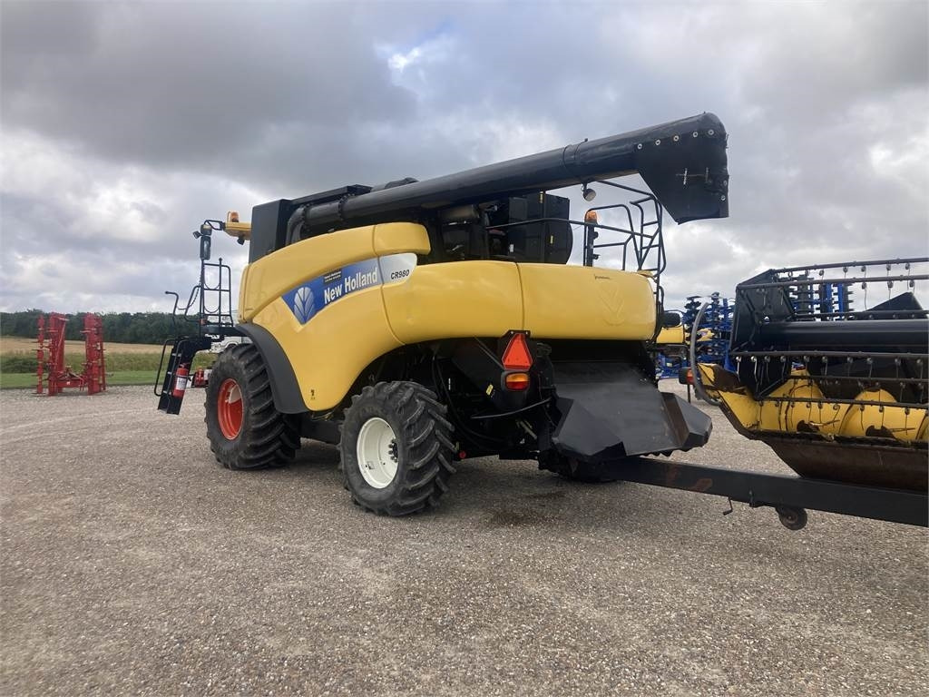 New Holland CR980SLH - Kombinovani kombajn: slika 3 New Holland CR980SLH - Kombinovani kombajn: slika 3