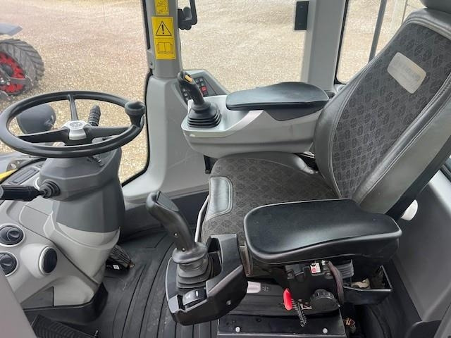 New Holland W190D ZB T4B - Utovarivač točkaš: slika 4 New Holland W190D ZB T4B - Utovarivač točkaš: slika 4