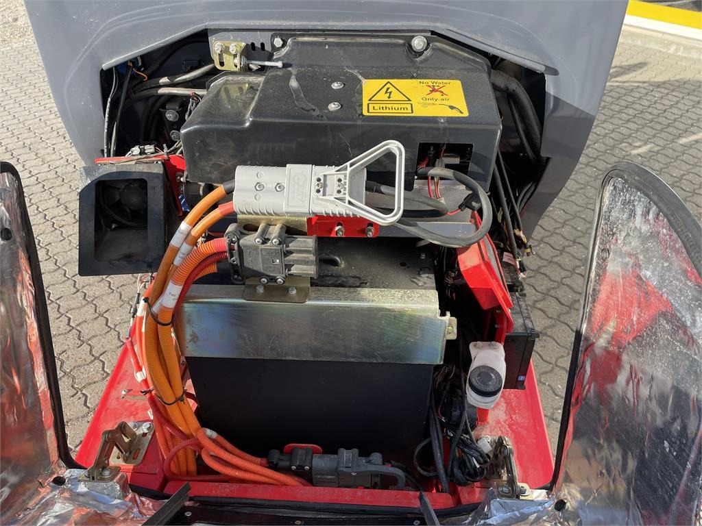 VM Loader 1026 LXE ELECTRIC - Zglobni utovarivač: slika 3 VM Loader 1026 LXE ELECTRIC - Zglobni utovarivač: slika 3