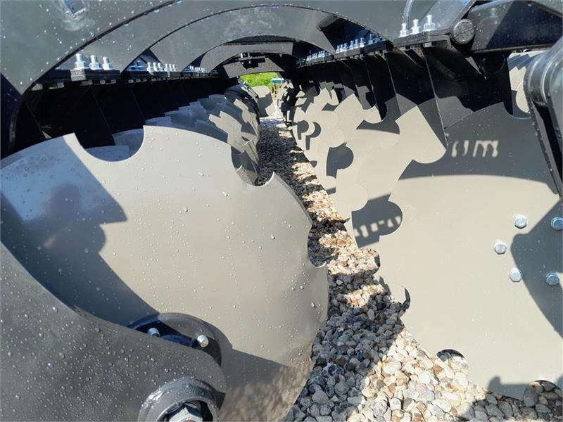 Agro - TOM ATHL 6m. - Tanjirača: slika 5 Agro - TOM ATHL 6m. - Tanjirača: slika 5