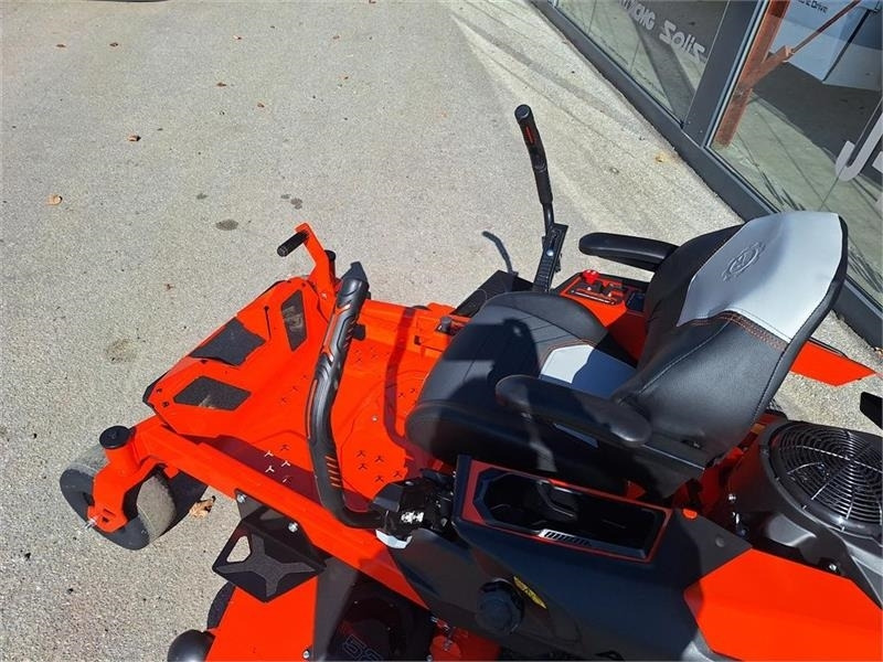 Ariens IKON XD 52" (132 Cm. Klippe bredde) - Komunalni traktor: slika 5 Ariens IKON XD 52" (132 Cm. Klippe bredde) - Komunalni traktor: slika 5