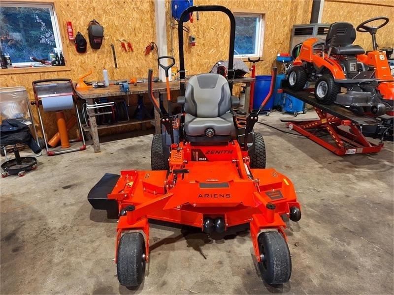 Ariens Zenith 60" SD - Baštenska kosačica: slika 2 Ariens Zenith 60" SD - Baštenska kosačica: slika 2