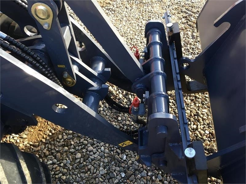 Eurotrac W12 m. lang arm - Zglobni utovarivač: slika 5 Eurotrac W12 m. lang arm - Zglobni utovarivač: slika 5