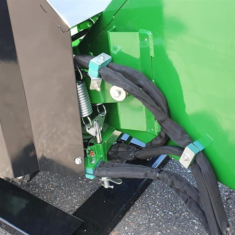 - - - FLISHUGGER TIL TRAKTOR KAPACITET OP TIL Ø250 - Strugač za drvo: slika 4 - - - FLISHUGGER TIL TRAKTOR KAPACITET OP TIL Ø250 - Strugač za drvo: slika 4