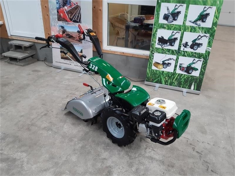 Ferrari 328  - Komunalni traktor: slika 1 Ferrari 328  - Komunalni traktor: slika 1