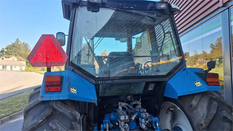 Ford 8240 - Traktor: slika 3 Ford 8240 - Traktor: slika 3