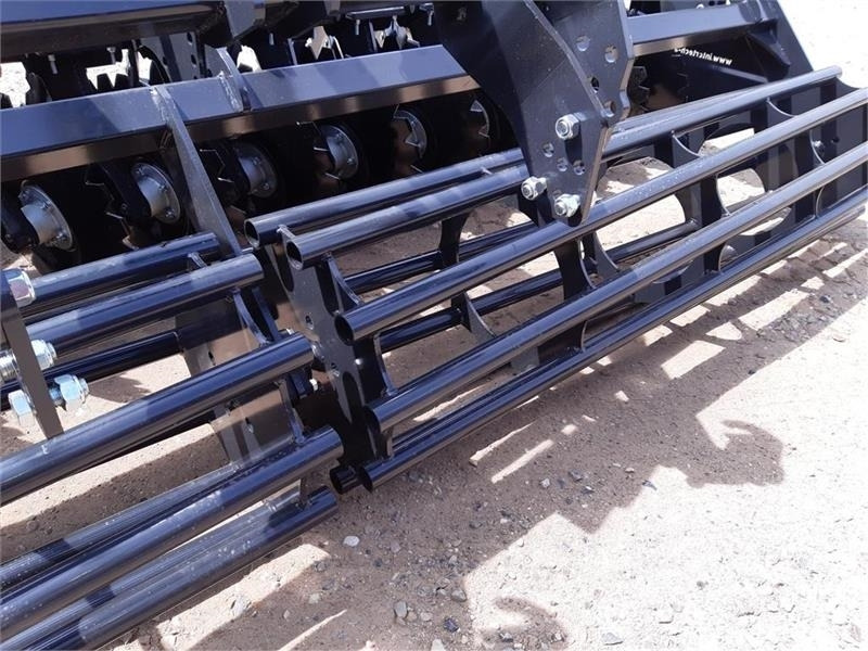 Inter-Tech Diskharve 4 meter J-Maskiner 4 meter med hydraulis - Tanjirača: slika 2 Inter-Tech Diskharve 4 meter J-Maskiner 4 meter med hydraulis - Tanjirača: slika 2