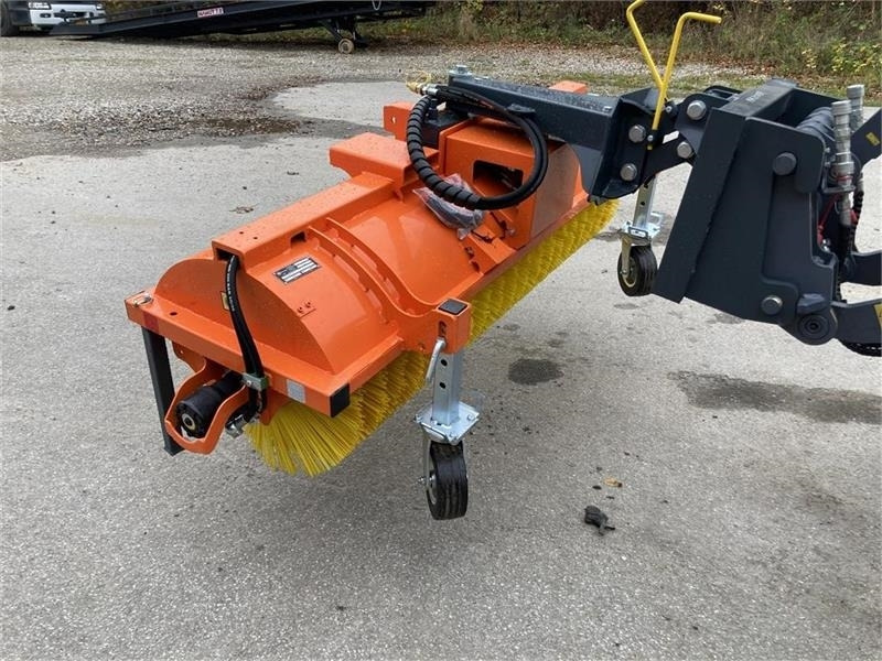 - - - J-Maskiner 180 - Metle: slika 1 - - - J-Maskiner 180 - Metle: slika 1