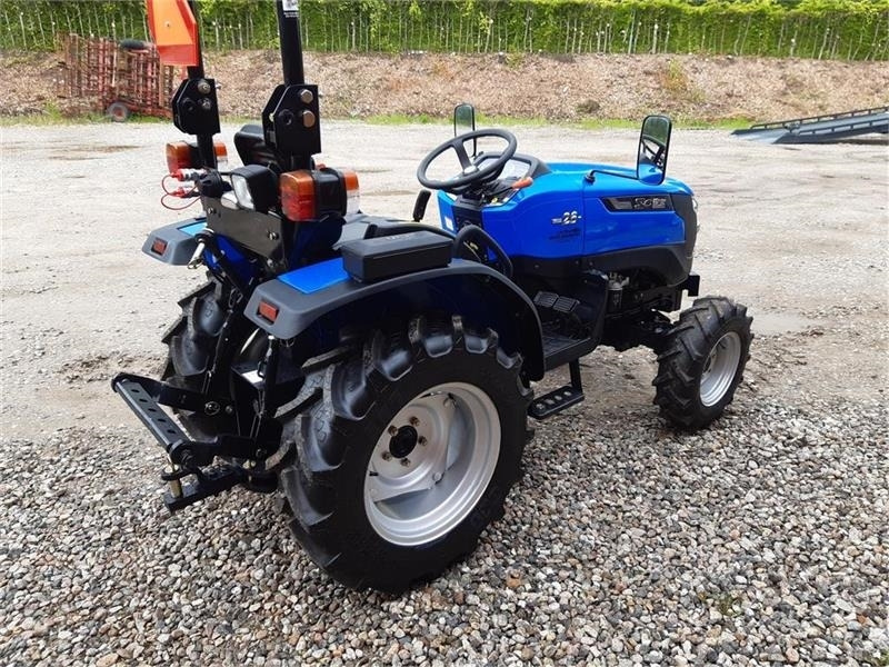 Solis 26 servostyring og brede traktor dæk - Komunalni traktor: slika 4 Solis 26 servostyring og brede traktor dæk - Komunalni traktor: slika 4