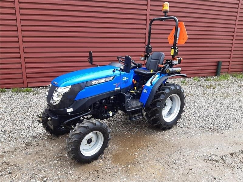 Solis 26 servostyring og brede traktor dæk - Komunalni traktor: slika 1 Solis 26 servostyring og brede traktor dæk - Komunalni traktor: slika 1