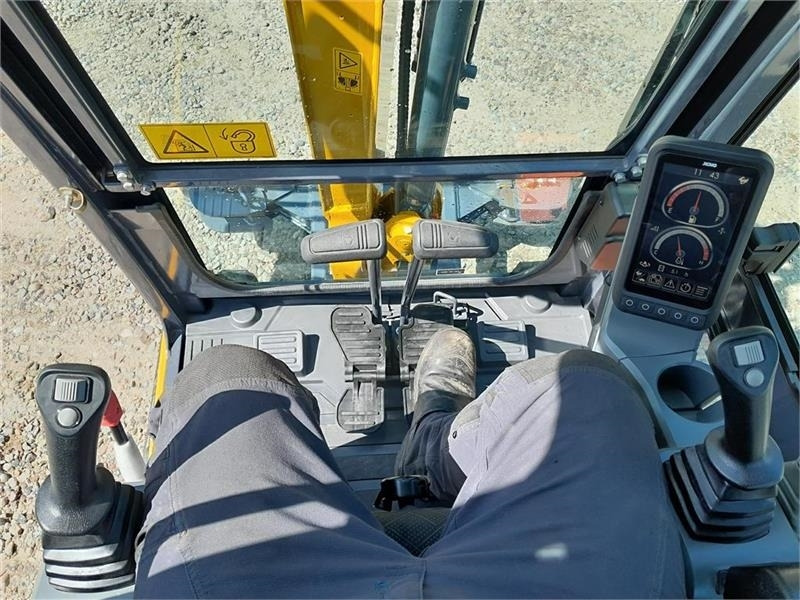 Lizing XCMG XE20E  XCMG XE20E: slika 13