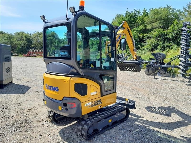 Lizing XCMG XE20E  XCMG XE20E: slika 7