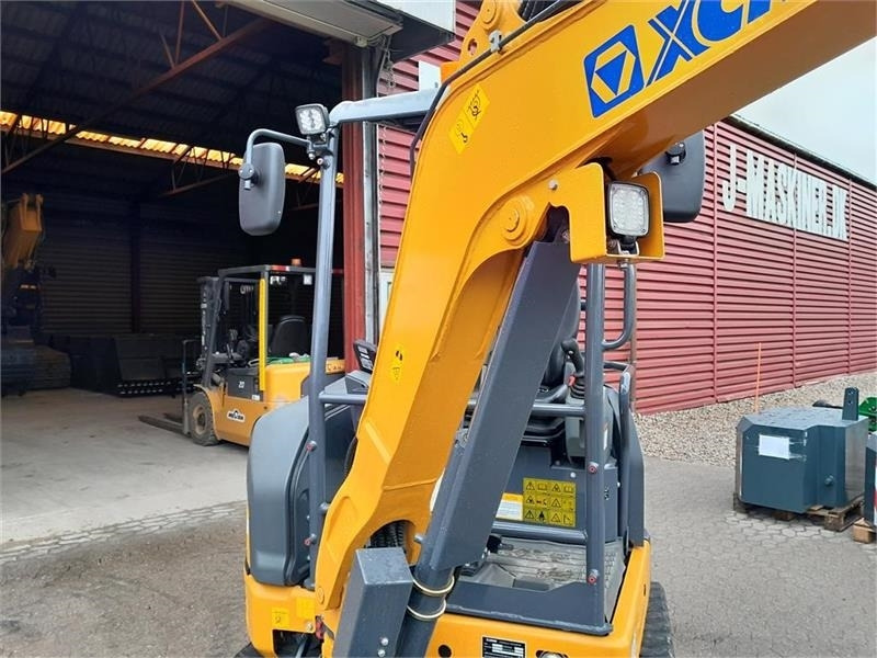 Lizing XCMG xe27e u/hus  XCMG xe27e u/hus: slika 6
