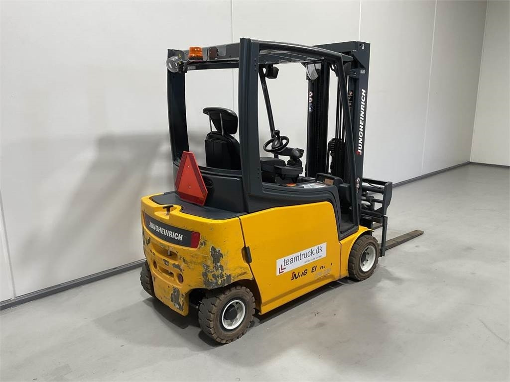 Jungheinrich EFG 320 - Električni viljuškar: slika 2 Jungheinrich EFG 320 - Električni viljuškar: slika 2