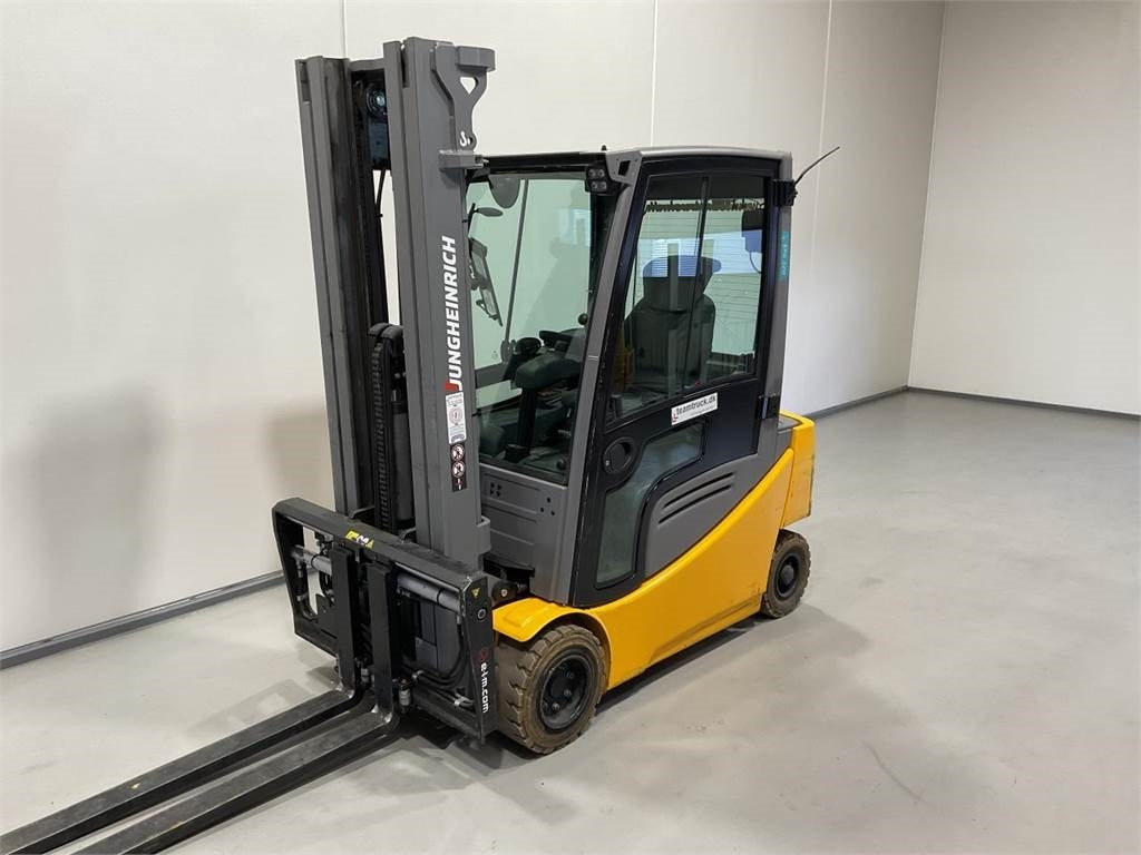 Jungheinrich EFG 320 - Električni viljuškar: slika 4 Jungheinrich EFG 320 - Električni viljuškar: slika 4