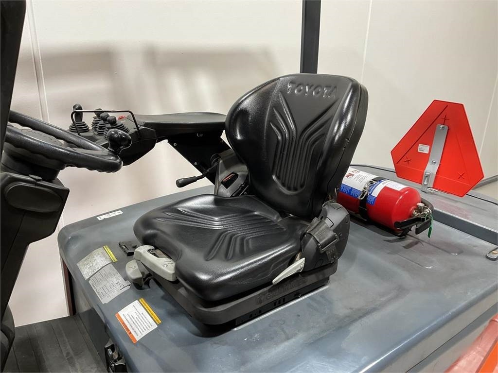 Toyota 8FBMT45 - Električni viljuškar: slika 5 Toyota 8FBMT45 - Električni viljuškar: slika 5