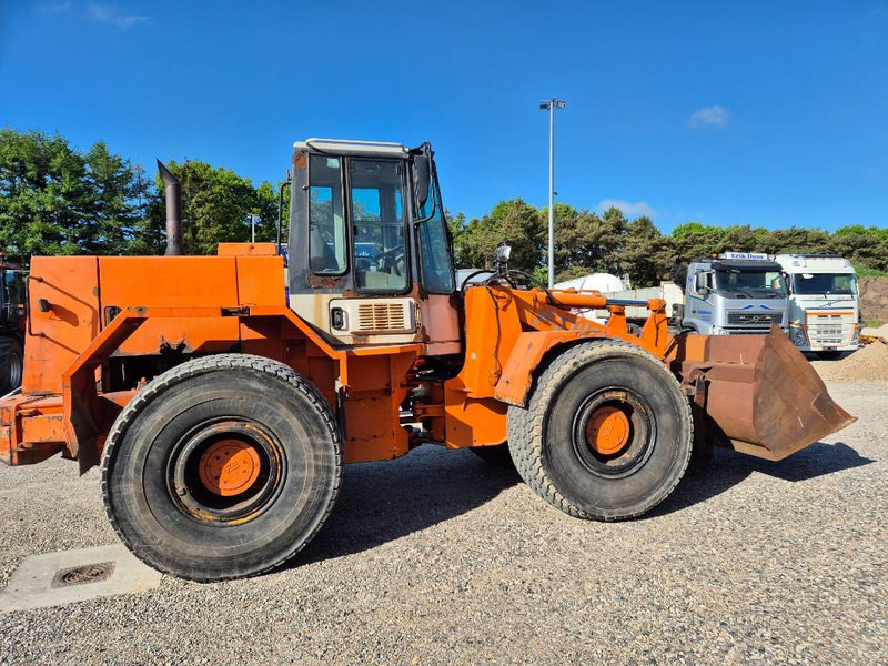 Hitachi FR 130 - Utovarivač točkaš: slika 5 Hitachi FR 130 - Utovarivač točkaš: slika 5