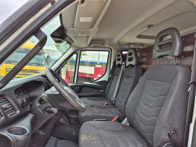 Kamion sa tovarnim sandukom Iveco 70c17 // med lad og presenning: slika 7