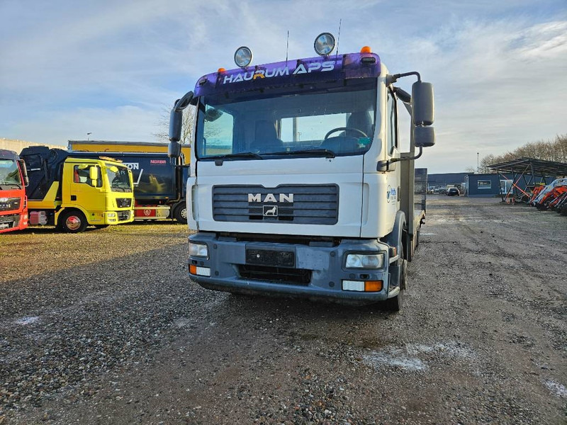 MAN TGM 15.280 // Machinetransport // Autotransporter - Kamion za prevoz automobila: slika 2 MAN TGM 15.280 // Machinetransport // Autotransporter - Kamion za prevoz automobila: slika 2