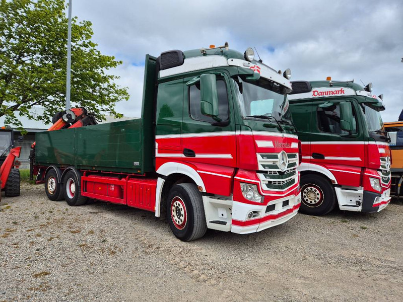 Mercedes-Benz Actros 2551/6x2 // Palfinger 16002 B // 2xtrucks - Kamion sa dizalicom: slika 1 Mercedes-Benz Actros 2551/6x2 // Palfinger 16002 B // 2xtrucks - Kamion sa dizalicom: slika 1