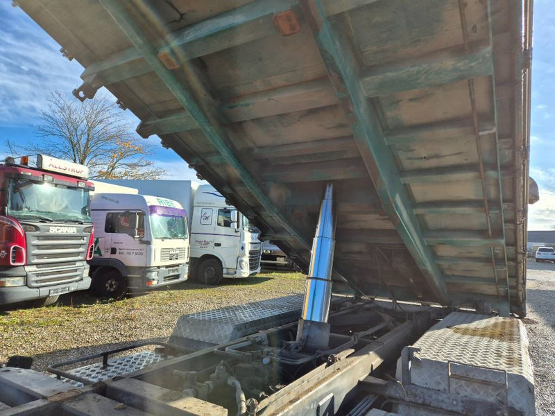 Kamion sa dizalicom Scania G 490 8x2/6 // HMF 2620 K-5 // Pendellad: slika 18