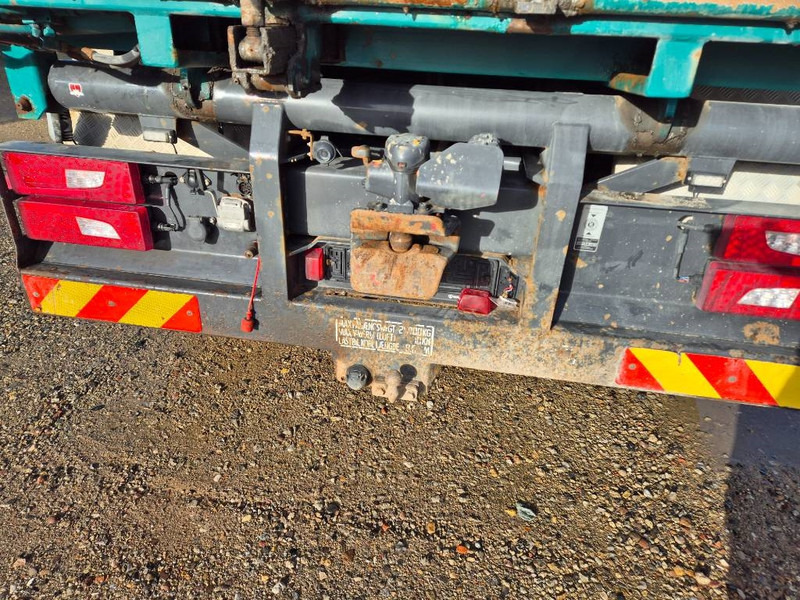 Kamion sa dizalicom Scania G 490 8x2/6 // HMF 2620 K-5 // Pendellad: slika 16