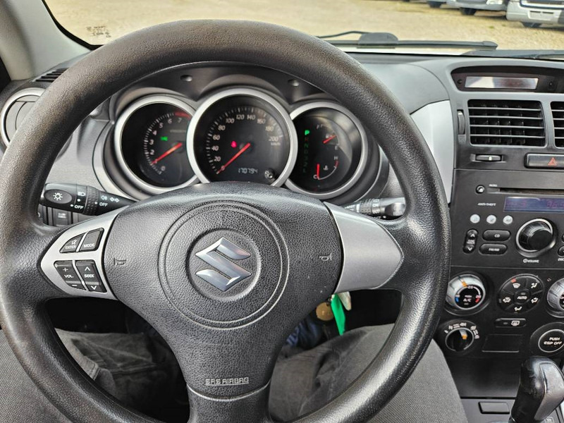 Dostavno vozilo sa zatvorenim sandukom Suzuki Grand Vitara 2,0 GLX aut. Van 5d: slika 12